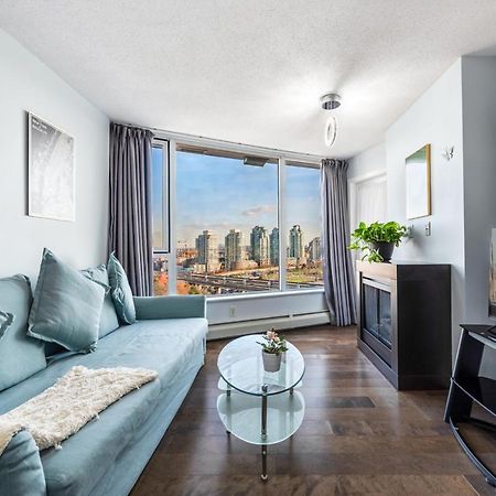 Downtown 1 Bedroom Water View Condo 溫哥華 外观 照片