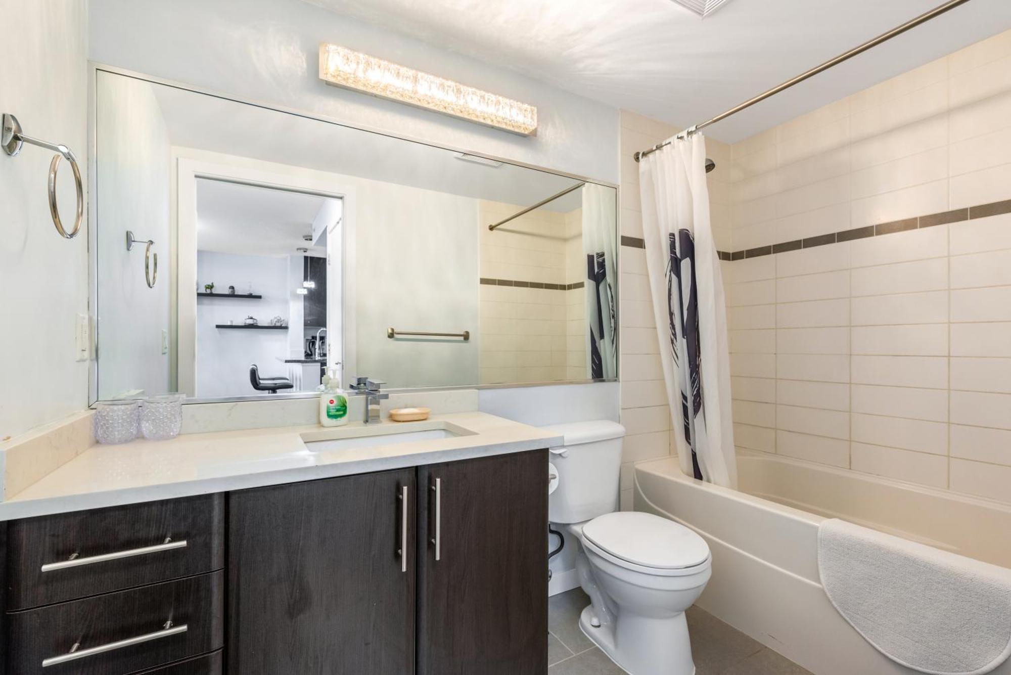 Downtown 1 Bedroom Water View Condo 溫哥華 外观 照片